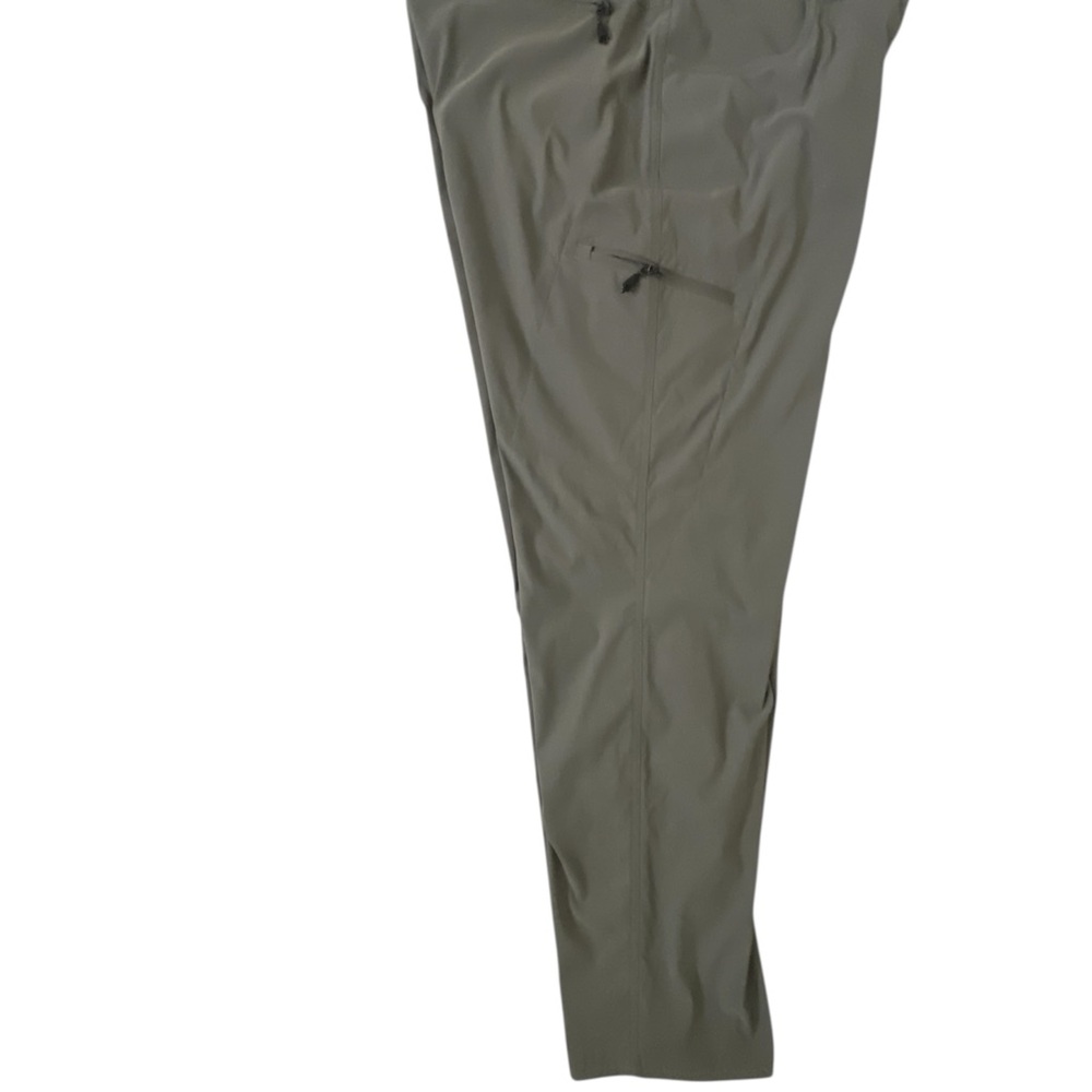Orvis Men’s Regular Fit Gray Stretch Water Repellent Nylon Spandex Casual Pants